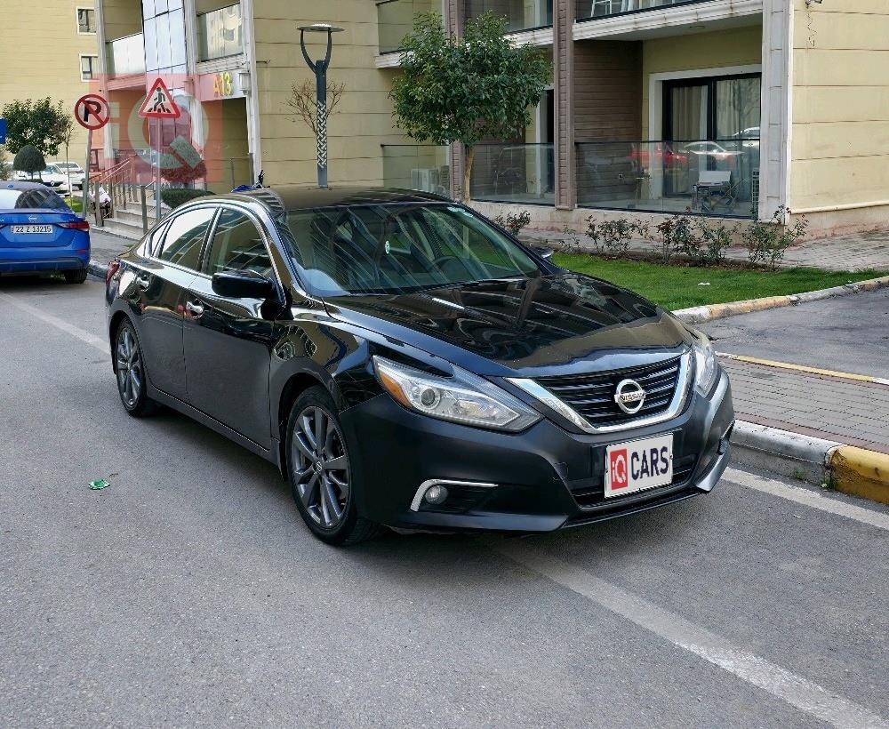 نيسان ألتيما